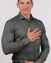 Porträt im eleganten Hemd