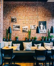 Junge Die Bäckerei. Bild 2