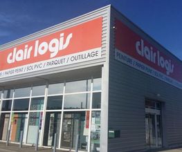 Clair Logis image 2