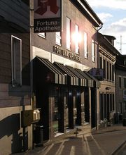 Aussenansicht der Fortuna-Apotheke