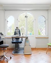 Urfer Optik AG, Optometrie, Kontaktlinsenanpassung, Vorsorgeuntersuchung, Glaucomscreening, Low Vision, Brillenrezept, Brillenverordnung