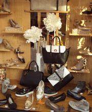 Women S Shoes image 1