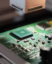 Bild von der Reparatur eines Motorsteuergeräts