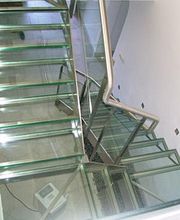 escaleras-cristal-01.jpg