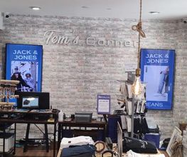 Tom's Corner image 3