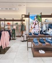 GUESS imagen 4