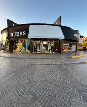 GUESS imagen 2