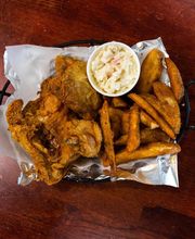 Boss' Pizzeria and Sports Bar Okoboji image 2