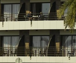 APARTAMENTOSALMIRALL4.jpg