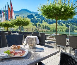 HOSTELLERIE AM SCHWARZSEE Bild 2