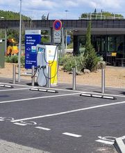 Shell Recharge Charging Station image 1