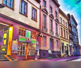 Aussenansicht der Apotheke am Behnhaus