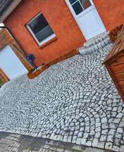 Pflastersteinarbeiten für Hauseingang