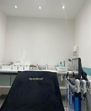 Maelis Centre Laser Clamart image 10