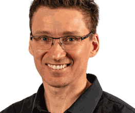 TEAM 15 - PRAXIS FÜR ZAHNMEDIZIN DR. HERMANN & PARTNER Bild 3