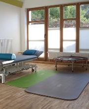 Physionell Julia Neelsen und Team Bild 3