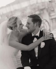 Couple getting married in Los Cabos