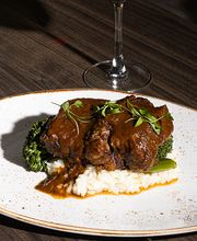 107 Steak & Bar image 9