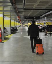 Parking Saba Estación Tren Barcelona - Sants imagen 2