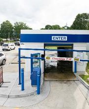 Get a car wash at the Splash In located at 7274 Mechanicsville Tpke, Mechanicsville, VA! Don’t forget to grab some food inside!