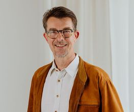 portraitSq