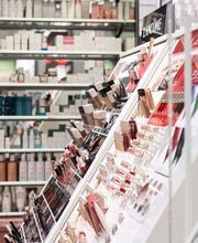 beauty-produkte-amavita-apotheke-buelach