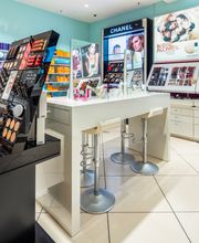 Douglas Frankfurt Nordwestzentrum Bild 2