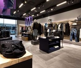 Calvin Klein Jeans immagine 3