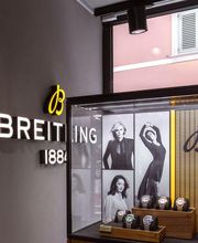 BREITLING BOUTIQUE ST TROPEZ image 8