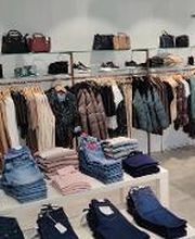 GUESS immagine 3