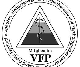 mitglied_im_gepfadet_schwarz_8.png