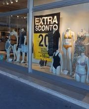 Outlet Calzedonia - Intimissimi - Tezenis Civitanova Marche immagine 1