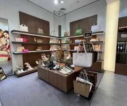 GUESS imagen 4