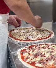 Uedei Uedei Pizzeria Ristorante Food&Fun immagine 1