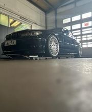 Premio Reifen + Autoservice Blank Bild 9
