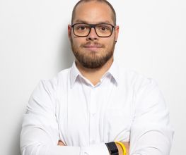 Porträtbild stv. Bereichsleiter Phillip Pfitzner - DEVK Versicherung Würzburg