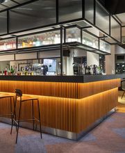 Bar & Lounge