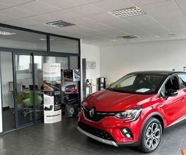 Renault Garage Bruno Dernet Agent image 19
