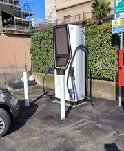 IPLANET Ricarica in sicurezza in modalità ultra fast per tutti i veicoli elettrici.