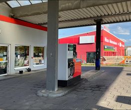 Tankstelle Kügel Bild 5