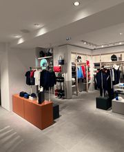 Lacoste Lorient image 4