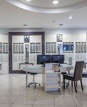Opticien VITROLLES Optical Center image 7