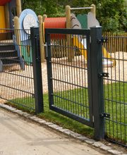 Zaunbau_Schubert_DoppelstabGitterzaun