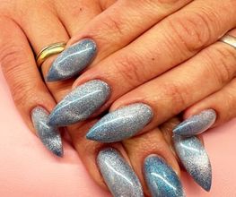 Gel Nägel mit Farbe - Beauty Nails - Schönheitssalon Schneewitchen