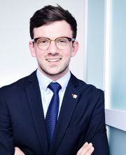 Außendienstmitarbeiter Marc-Philipp Fink - AXA Versicherung Pascal Zajac - Kfz Versicherung in  Solingen