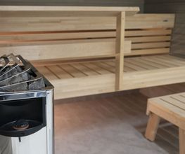 Schläger Wellness Bild 3