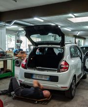 Renault Garage Charlemagne Agent image 1