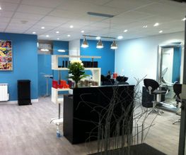 Au Comptoir Des Coupes image 4