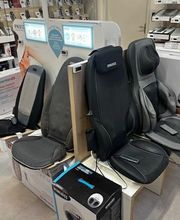 Envie d’un fauteuil massant ou d’un siège massant pour améliorer votre bien-être et vous offrir des moments de détente ? Vous trouverez des matelas de massage (pouvant s’installer sur une table de massage), ainsi que des sièges massants pouvant se fixer sur une chaise pour la transformer en chaise de massage. Permettant de profiter de tous les bienfaits de la célèbre thérapie manuelle japonaise shiatsu, ces fauteuils massants peuvent aussi inclure une fonction chaleur apaisante (fauteuil chauffant).