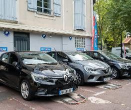 Rent A Car image 4